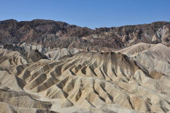 O incrível Golden Canyon, visto de Zabriskie Point, no Death Valley National Park, na Califórnia - EUA